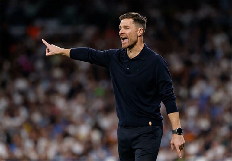 دفعة معنوية.. ألونسو يستعيد 4 لاعبين في كلاسيكو ريال مدريد وبرشلونة