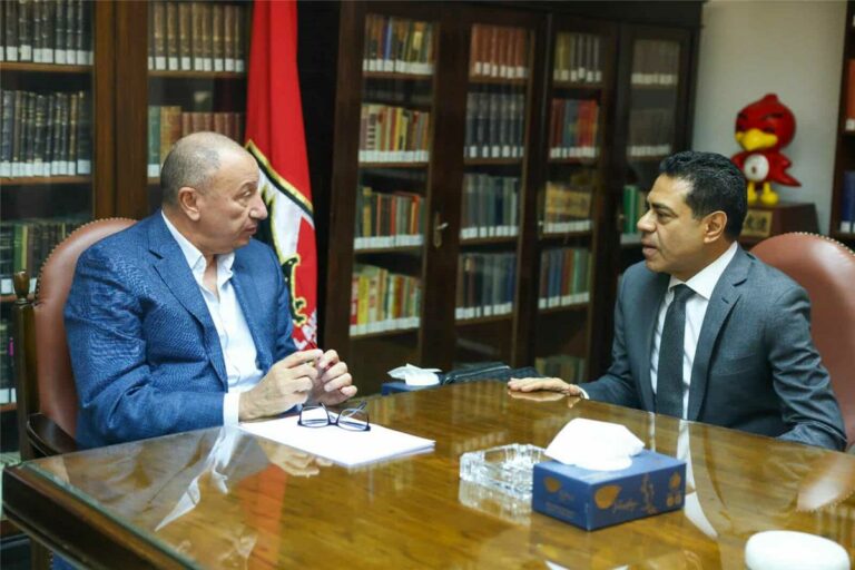 طارق قنديل: نجحنا في تسويق عضويات الأهلي بالخليج.. وفخور بثقة الخطيب طارق قنديل: نجحنا في تسويق عضويات الأهلي بالخليج.. وفخور بثقة الخطيب