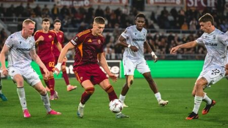 ذئاب روما تقع في فخ فيكتوريا بلزن بالدوري الأوروبي ذئاب روما تقع في فخ فيكتوريا بلزن بالدوري الأوروبي