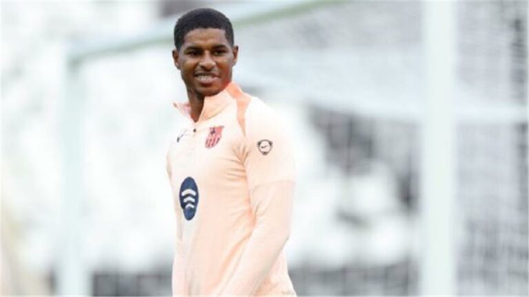 راشفورد يوضح موقفه من الاستمرار مع برشلونة