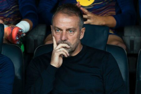 برشلونة يتلقى القرار النهائي بشأن موقف فليك من حضور الكلاسيكو