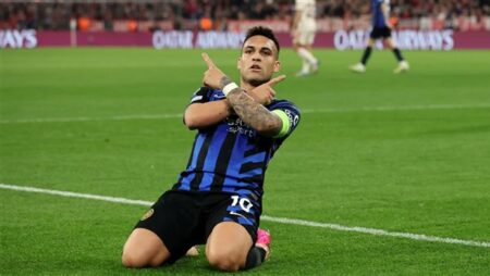 لاقتناص الصدارة.. إنتر ميلان بتشكيل متوازن أمام نابولي بالدوري الإيطالي