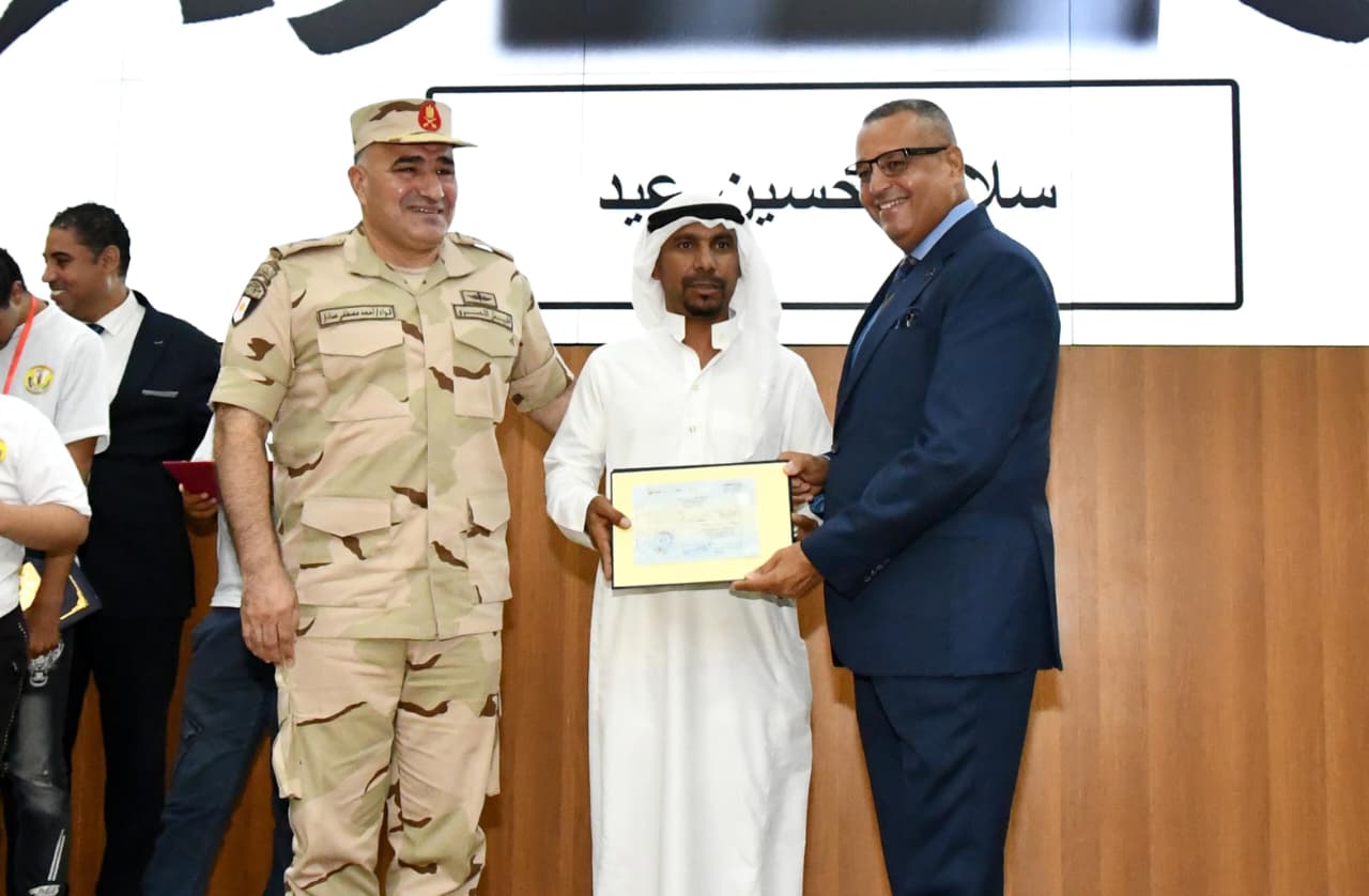 القوات المسلحة تدفع بلجان لجنوب سيناء لإنهاء مواقف التجنيد لذوي الهمم.. فيديو