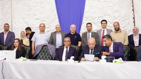 إطلاق الانتخابات المميكنة من أهم إجراءات رفع وتطوير الأداء الحكومي إطلاق الانتخابات المميكنة من أهم إجراءات رفع وتطوير الأداء الحكومي