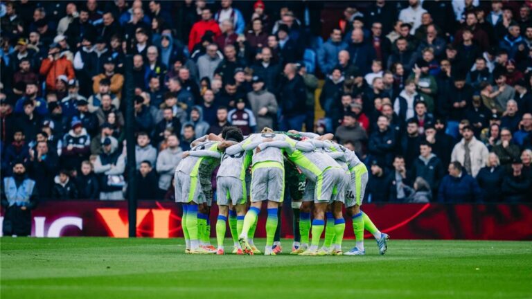 جماهير مانشستر سيتي تهاجم جوارديولا بسبب عمر مرموش بعد السقوط أمام أستون فيلا