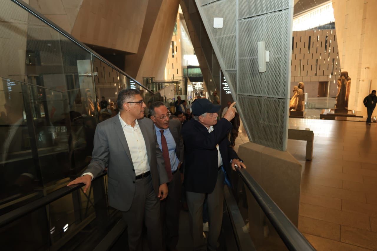 محافظ الجيزة ومستشار الرئيس يتابعان الاستعدادات النهائية لافتتاح المتحف المصري الكبير