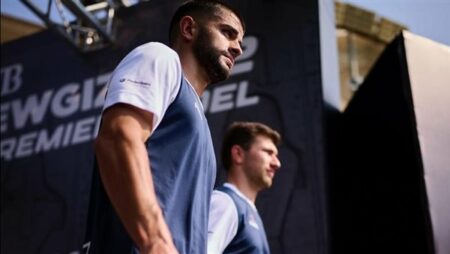 انطلاق النسخة الثالثة من بطولة العالم للبادل في "نيو جيزة"