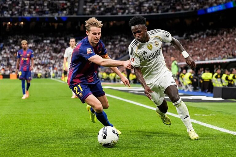 إعلامي إسباني بعد الكلاسيكو: فينيسيوس لم يعُد الرجل الأول في ريال مدريد إعلامي إسباني بعد الكلاسيكو: فينيسيوس لم يعُد الرجل الأول في ريال مدريد