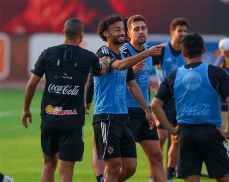 الأهلي يؤمن لاعبيه بإجراء استثنائي بعد مرض إمام عاشور