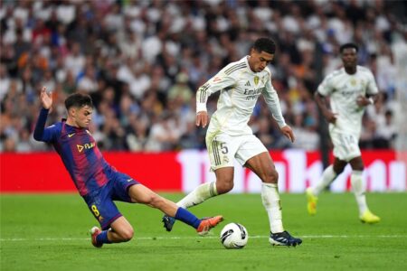 لجنة الحكام تبرر سبب قرارين مثيرين للجدل في مباراة ريال مدريد وبرشلونة