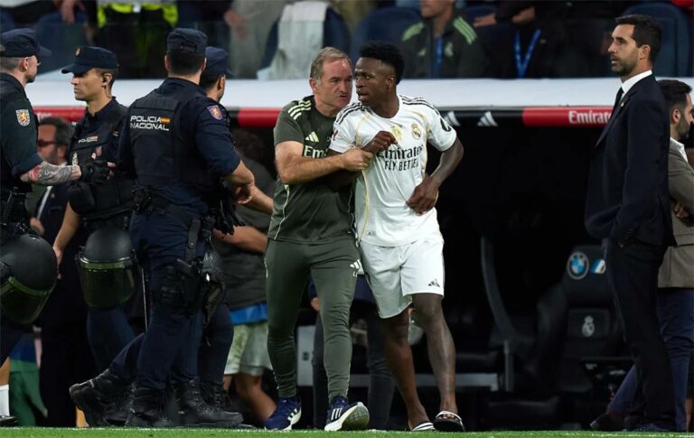 ريال مدريد يسعى لخطوة هامة تجاه ألونسو وفينيسيوس بعد خلاف الكلاسيكو