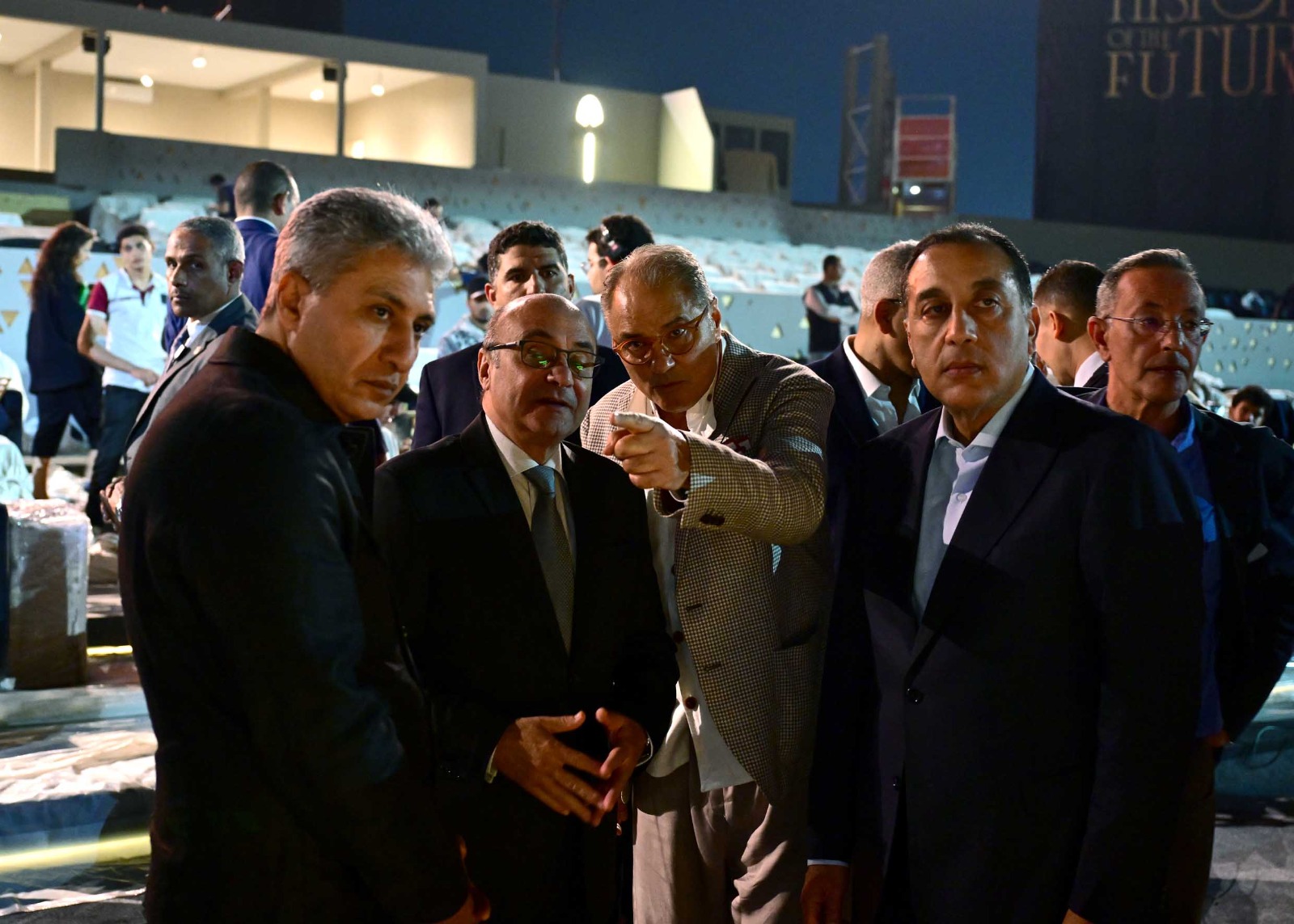 رئيس الوزراء يتابع اللمسات النهائية استعدادًا لاحتفالية افتتاح المتحف المصري الكبير.. صور