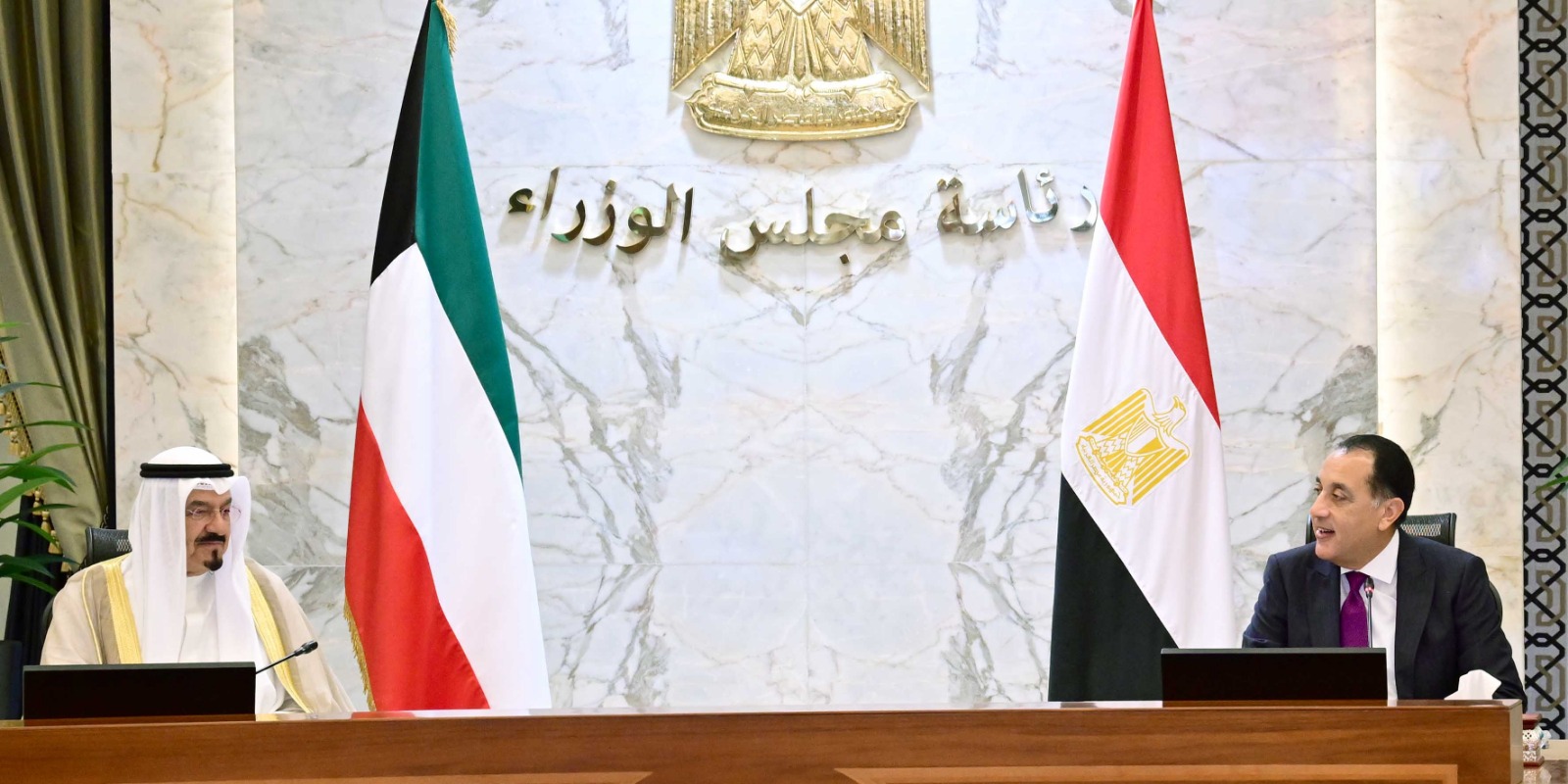 رئيسا وزراء مصر والكويت يعقدان جلسة مباحثات لبحث القضايا المشتركة بين البلدين.. صور