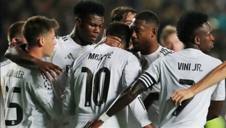 ريال مدريد يكشف عن جائزة أفضل لاعب بشهر أكتوبر