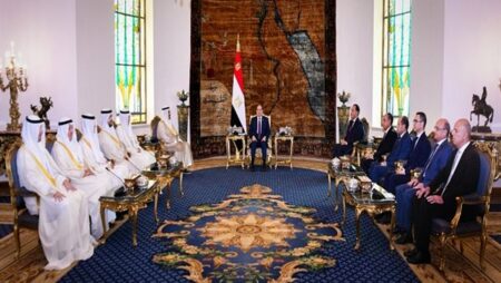 السيسي لرئيس وزراء الكويت: مصر ترحب بالاستثمارات الكويتية وتلتزم بتذليل أية عقبات