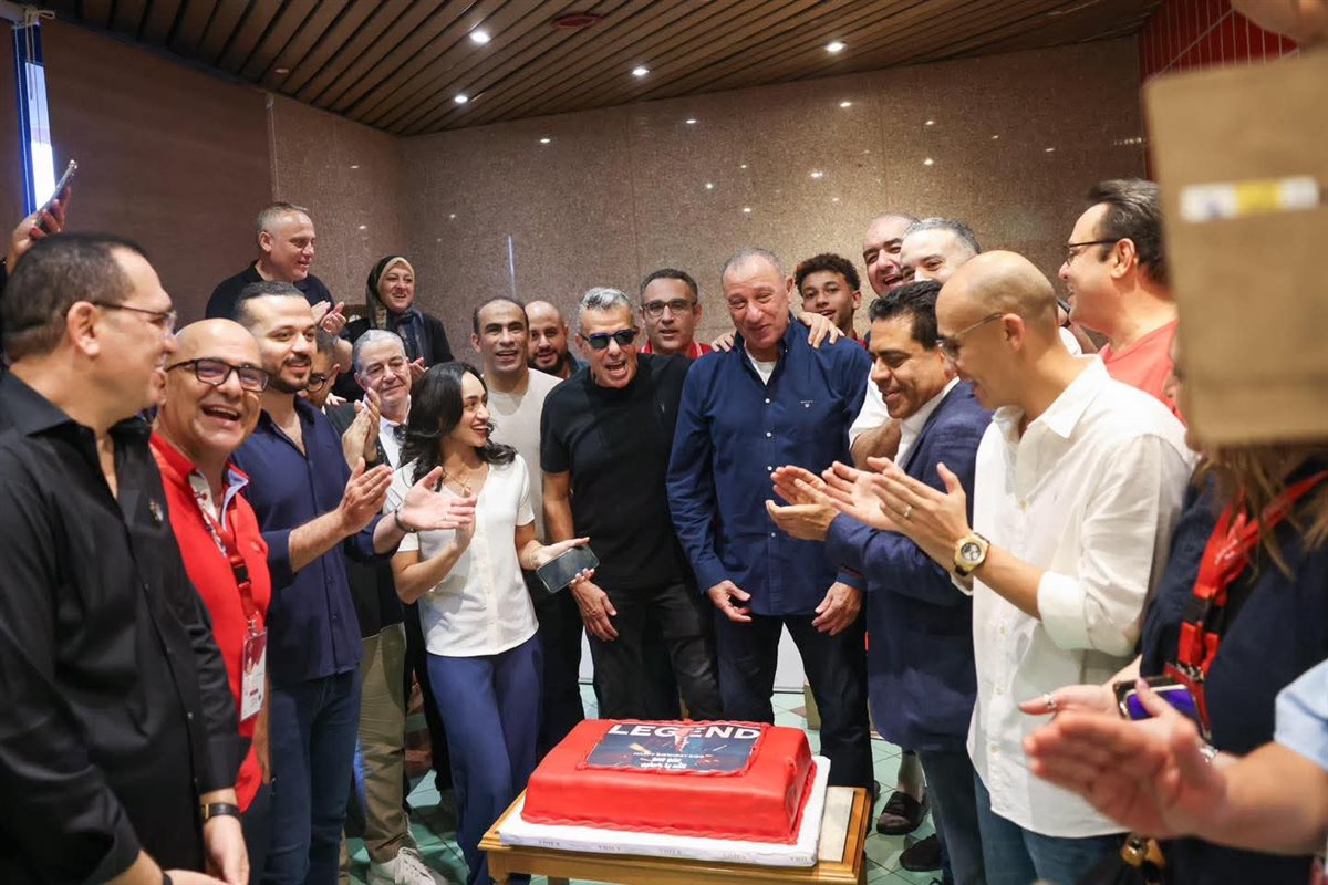 انتخابات الأهلي.. قائمة الخطيب تحتفل بعيد ميلاد "بيبو" الـ71 3 انتخابات الأهلي.. قائمة الخطيب تحتفل بعيد ميلاد "بيبو" الـ71