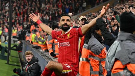 سوتون: محمد صلاح سينفجر في مباراة ليفربول وأستون فيلا