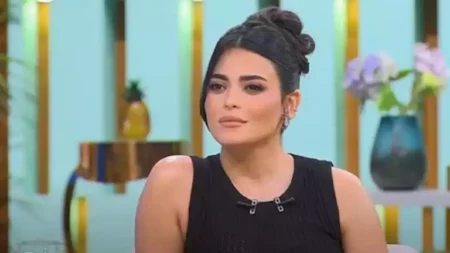 أسماء جلال تخطف الأنظار بإطلالة سوداء على إنستجرام