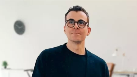 "لا تصدق كل ما تراه".. رسالة من رئيس إنستجرام إلى أطفال العالم