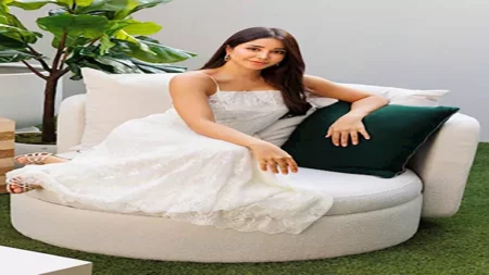 أسيل عمران بفستان جذاب.. ما دلالة ارتدائها الأبيض؟