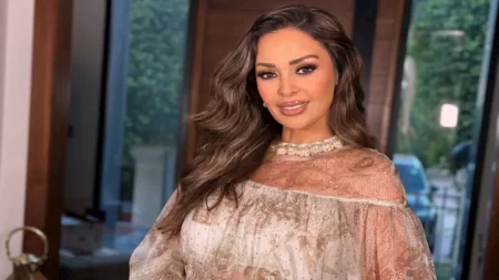 "فستان مزين بالورود".. داليا البحيري تخطف الأنظار بإطلالتها