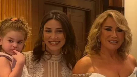 ابنة إيناس الدغيدي عن انتقادات زواج والدتها: "مش مهتمة بيها ومش بتهزني" ابنة إيناس الدغيدي عن انتقادات زواج والدتها: "مش مهتمة بيها ومش بتهزني"