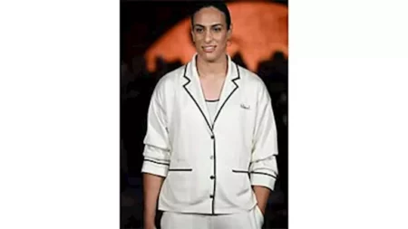 بعد ظهورها في أسبوع الموضة.. من هي إيمان خليف التي خطفت الأنظار؟