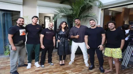 أحمد العوضي يعلن بدء تصوير فيلم "شمشون ودليلة" بمشاركة مي عمر (صور) أحمد العوضي يعلن بدء تصوير فيلم "شمشون ودليلة" بمشاركة مي عمر (صور)