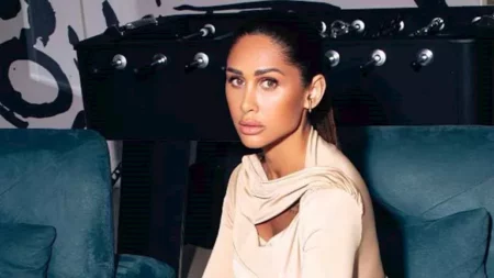 بـ "كروب توب".. إنجي كيوان بإطلالة جريئة في أحدث ظهور