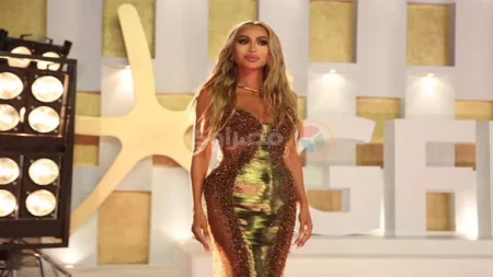 مايان ومايا.. 25 صورة لـ نجمات الفن بفساتين ذهبية في مهرجان الجونة مايان ومايا.. 25 صورة لـ نجمات الفن بفساتين ذهبية في مهرجان الجونة