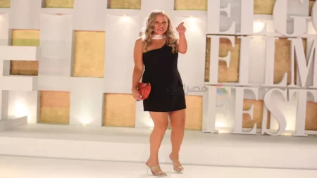 جيهان الشماشرجي.. 15 صورة للنجمات بفستان قصير في ثالث أيام مهرجان الجونة