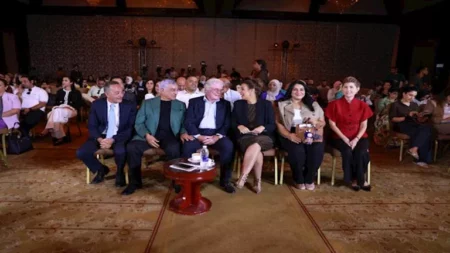 بحضور حسين فهمي وزاهي حواس.. إعلان تفاصيل النسخة الخامسة من معرض "الأبد هو الآن"