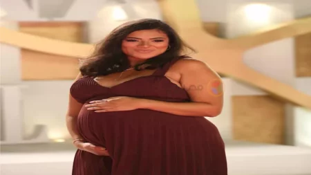 بعد ظهورها حامل على الريد كاربت.. ثراء جبيل تكشف نوع جنينها