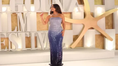 "غير مناسبة لعمرها".. خبير موضة ينتقد إطلالة مايان السيد في الجونة