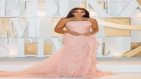 ناقد موضة يعلق على إطلالة درة في مهرجان الجونة- 10 صور ساحرة