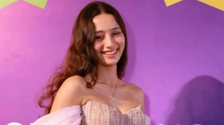 خطفت الأنظار.. لينا صوفيا بإطلالة جذابة في ختام مهرجان الجونة