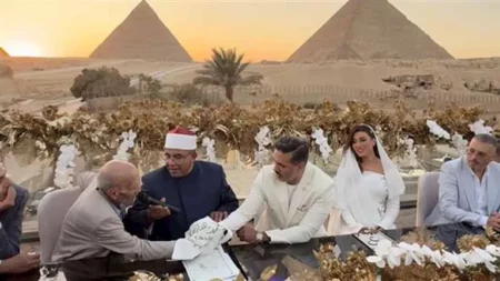 الصور الأولى من عقد قران المطربة هايدي موسى تحت سفح الأهرامات
