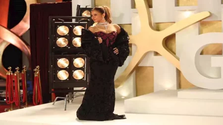 بأكثر من مليون جنيه.. نيلي كريم بإطلالة ملكية في ختام مهرجان الجونة