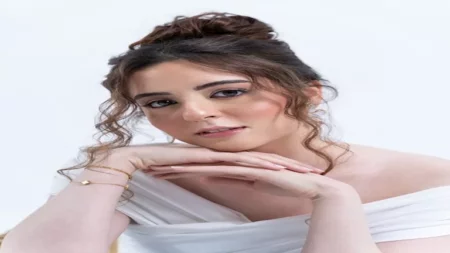 جمالها ساحر.. سارة نور مرشحة لأجمل 100 وجه لعام 2025