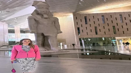 نحن أسياد الأرض.. لقاء سويدان توثق لحظة زيارتها للمتحف الكبير (فيديو)