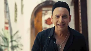 بمشاركة زوجته.. مصطفى قمر يطرح أحدث أعماله فيديو كليب "مش هاشوفك"