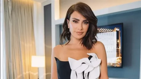 صبا مبارك تخطف الأنظار بإطلالة سوداء ساحرة.. سر اختيار اللوك صبا مبارك تخطف الأنظار بإطلالة سوداء ساحرة.. سر اختيار اللوك