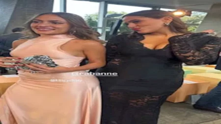 15 صورة.. جرأة وأناقة بنات عمرو دياب تخطف الأنظار في فرنسا