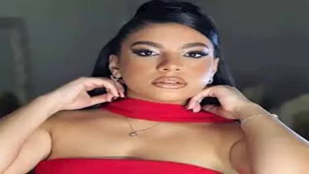 دنيا سامي تتألق بلوك جذاب.. ما سر الإطلالة؟ دنيا سامي تتألق بلوك جذاب.. ما سر الإطلالة؟