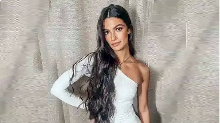 تارا عماد بإطلالة جذابة.. كيف نسقت اللوك؟ تارا عماد بإطلالة جذابة.. كيف نسقت اللوك؟