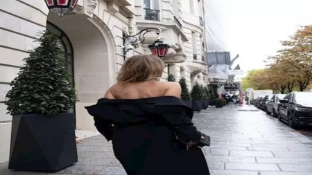 25 صورة لـ أجرأ إطلالات نجمات العرب في أسبوع الموضة بباريس