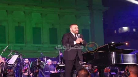 بالصور.. أحمد السقا يقدم عمر خيرت في حفل موسيقي بقصر عابدين