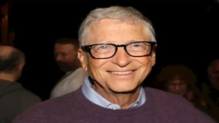 "العالم يقترب من الانهيار".. تحذير مثير للجدل من بيل جيتس (تفاصيل)