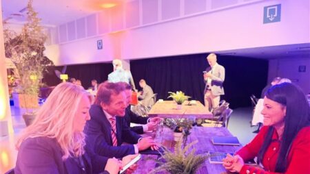 وزيرة التخطيط تعقد لقاءات ثنائية مع ممثلي دول الاتحاد الأوروبي وزيرة التخطيط تعقد لقاءات ثنائية مع ممثلي دول الاتحاد الأوروبي