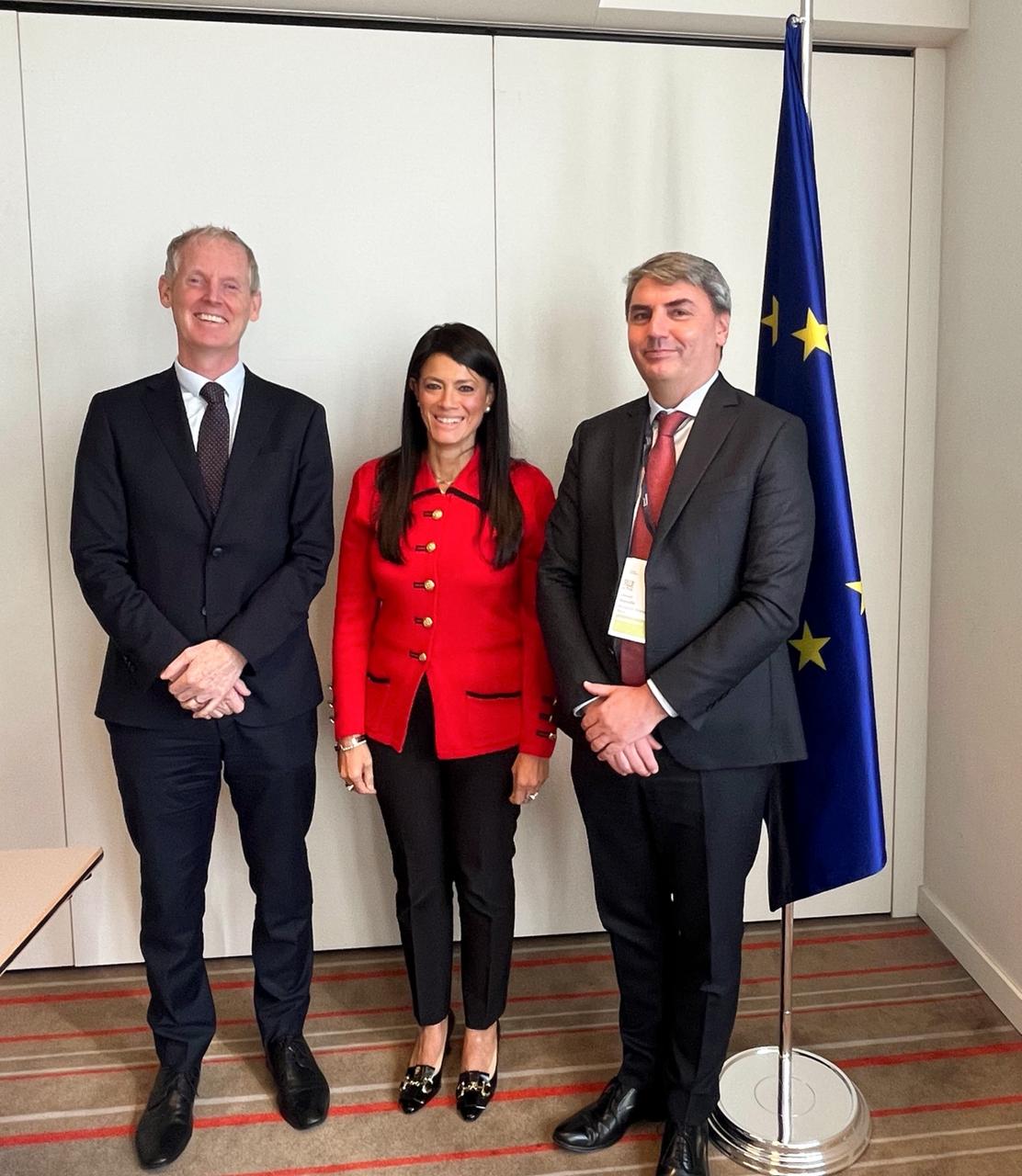 وزيرة التخطيط تعقد اجتماعين مع مدير بنك الاستثمار الأوروبي والرئيس التنفيذي لبورصة لوكسمبورج